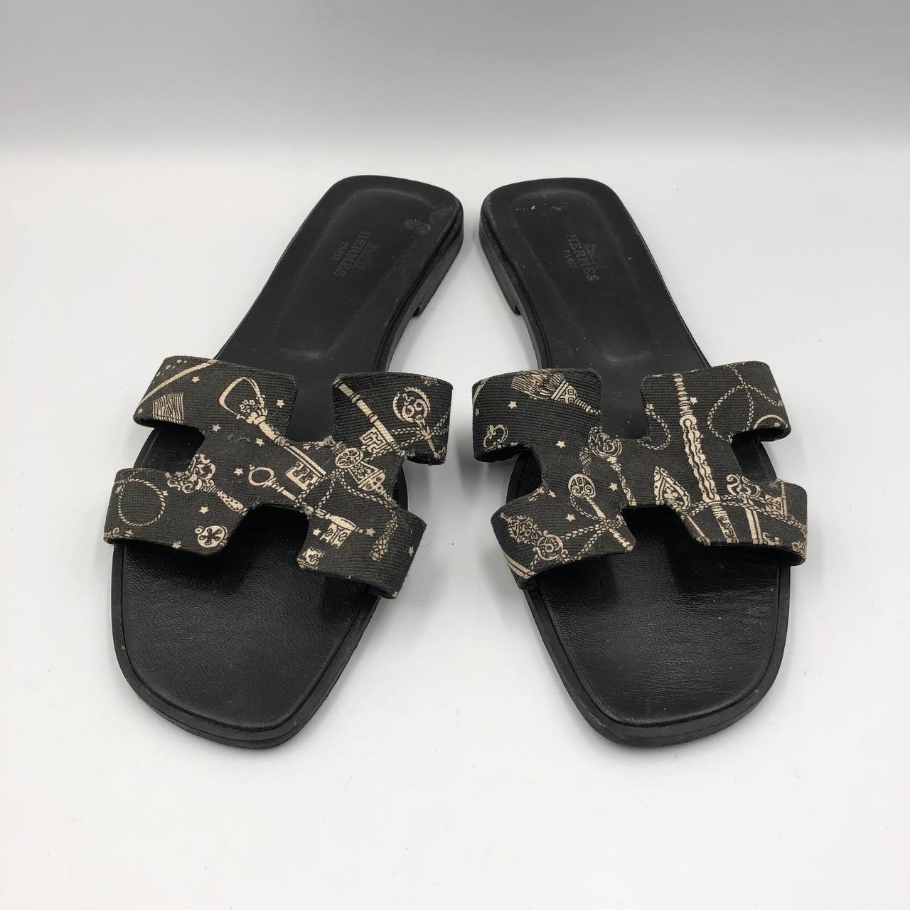Hermes Shoes Oran Sandals
