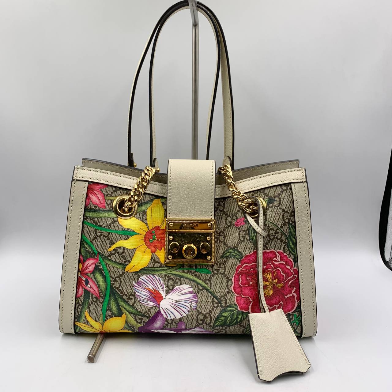 GUCCI BAG GG SUPREME PADLOCK SMALL 498156