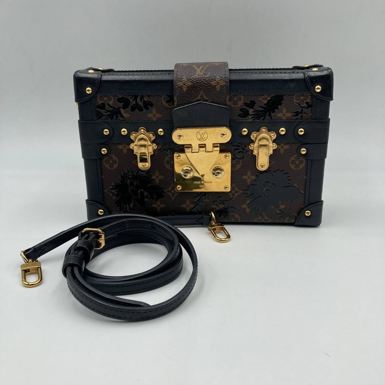 Louis Vuitton Bag Monogram PETITE MALLE