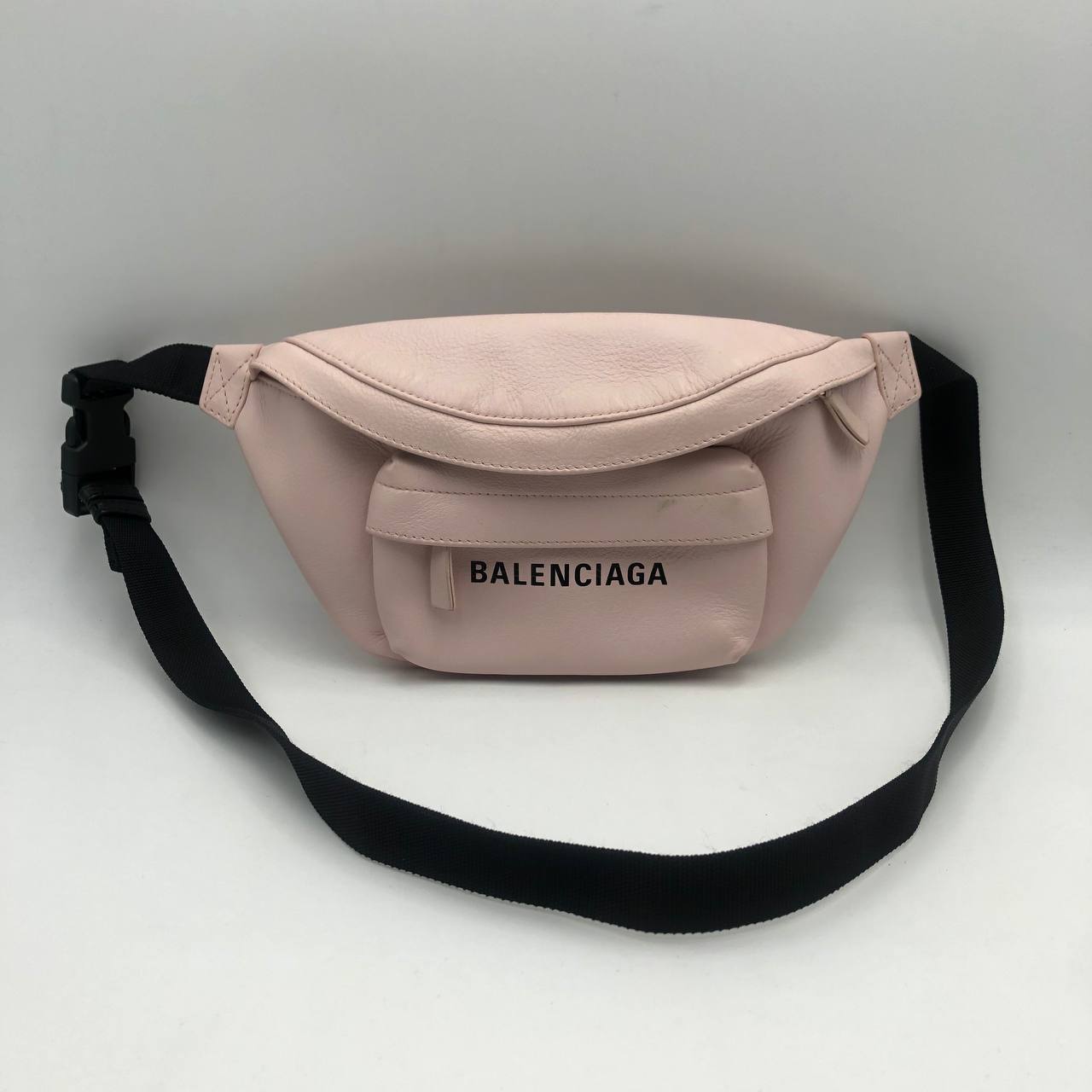 BALENCIAGA EVERYDAY LOGO BELT BAG, BELT BAG, LEATHER