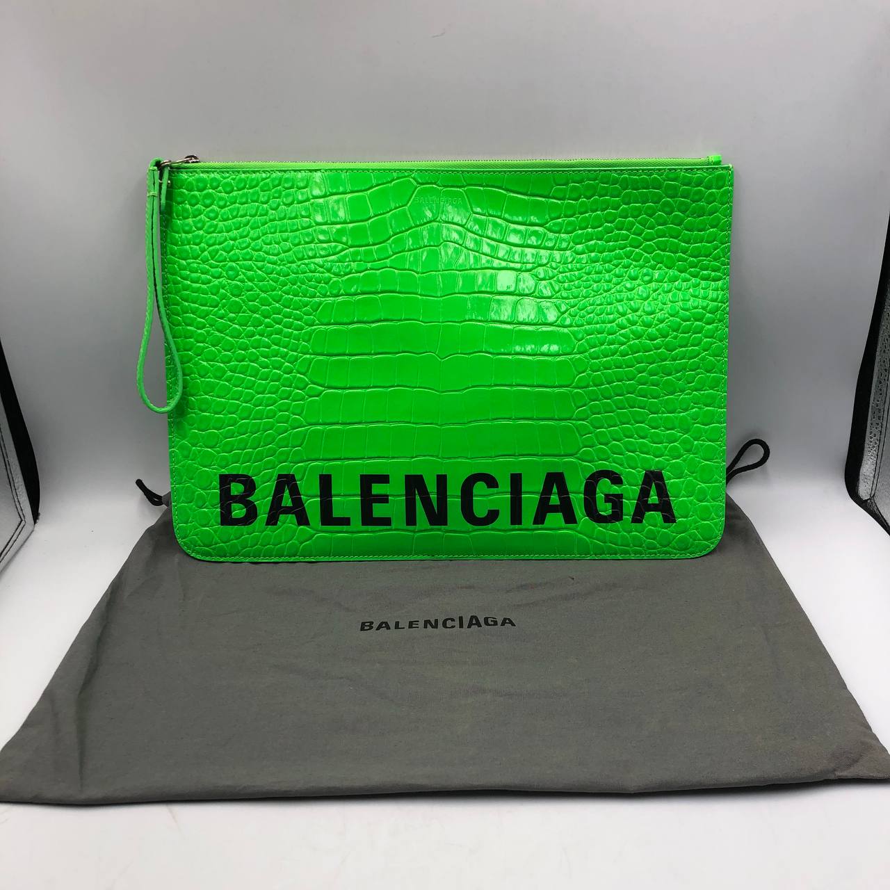 BALENCIAGA CROC-EMBOSSED CLUTCH GREEN, Logo Clutch / Everyday Pouch, Croc-embossed leather (embossed calfskin)
